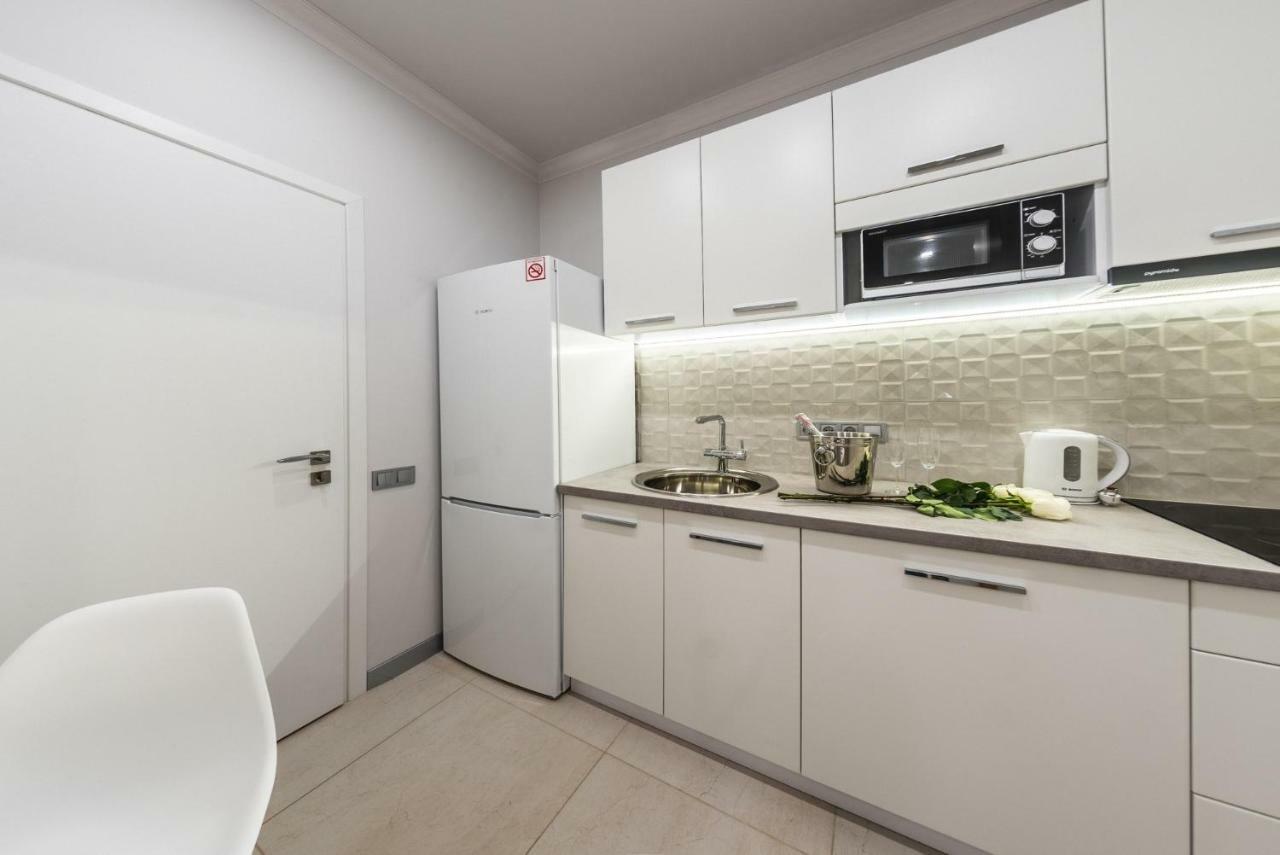 Gagarin Studio Apartment Odesa Exterior photo