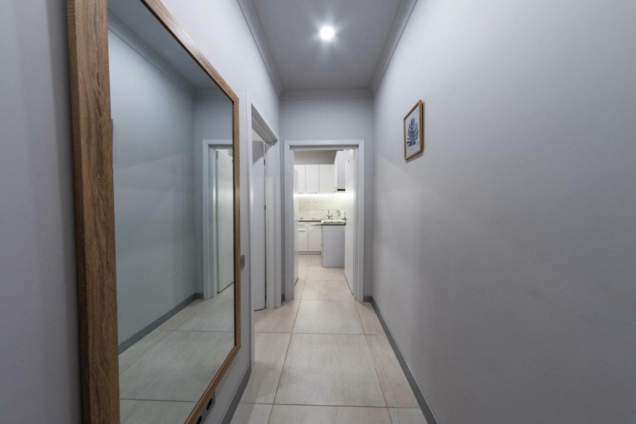 Gagarin Studio Apartment Odesa Exterior photo